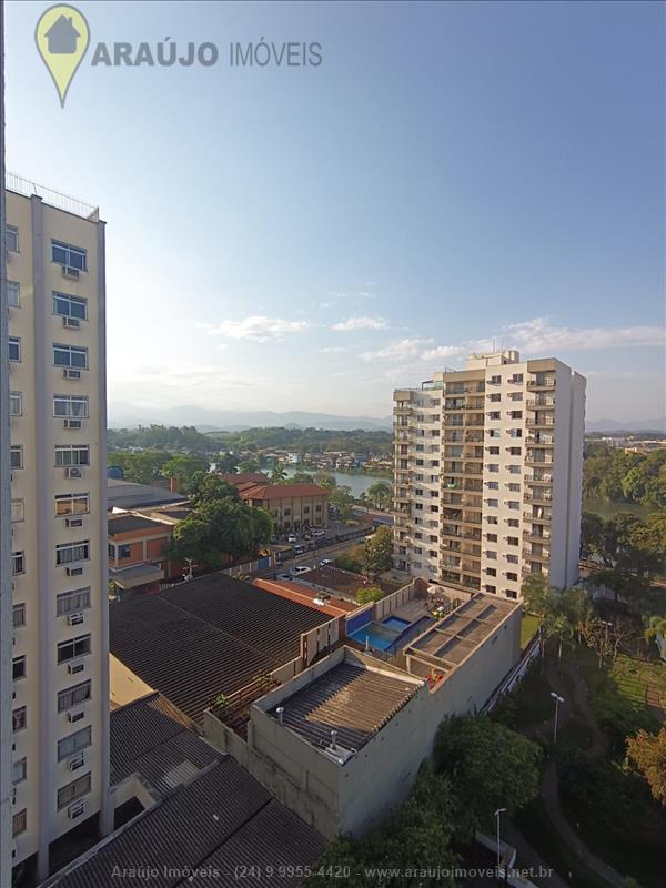 Apartamento para Alugar no Comercial em Resende