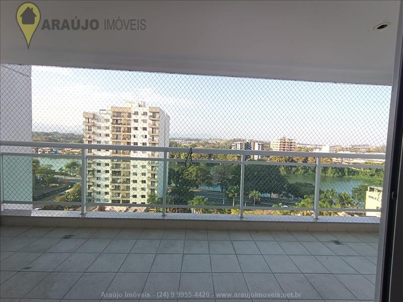 Apartamento para Alugar no Comercial em Resende