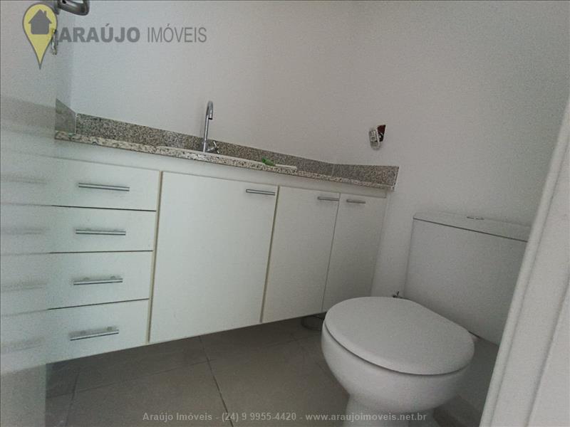 Apartamento para Alugar no Comercial em Resende