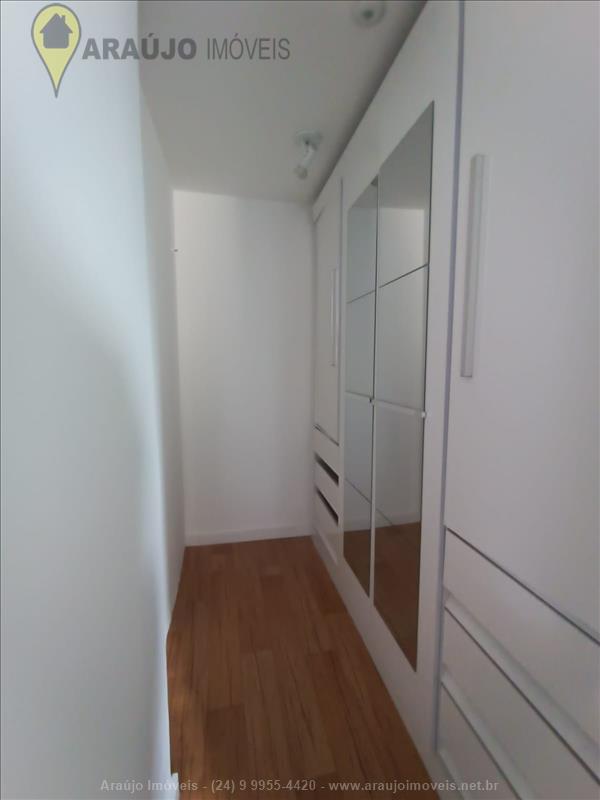 Apartamento para Alugar no Comercial em Resende