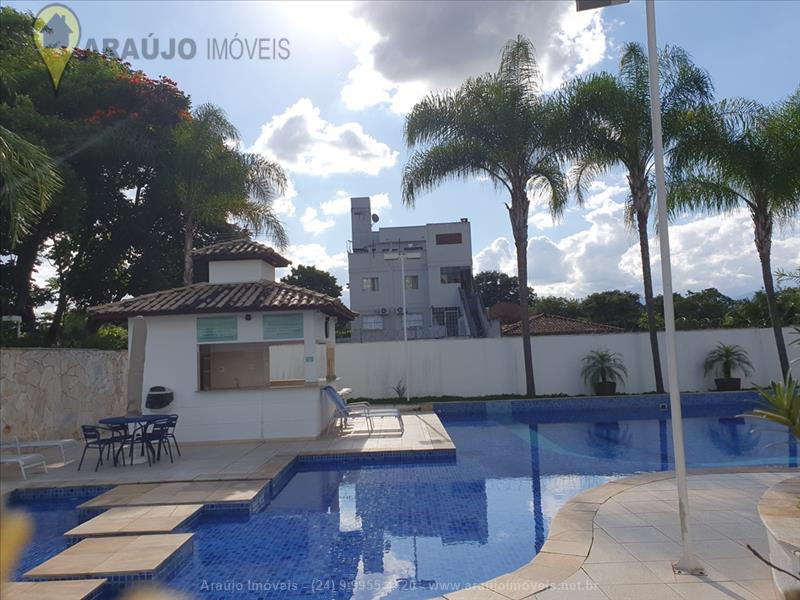 Apartamento para Alugar no Comercial em Resende