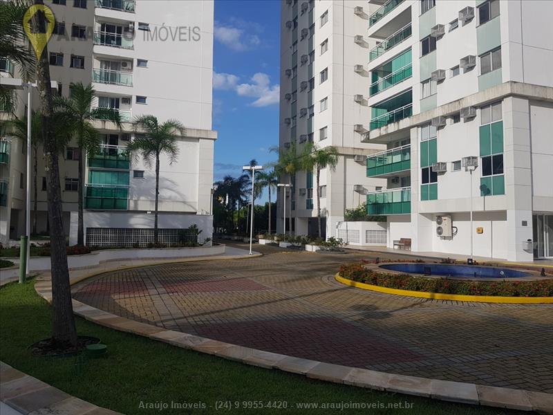 Apartamento para Alugar no Comercial em Resende
