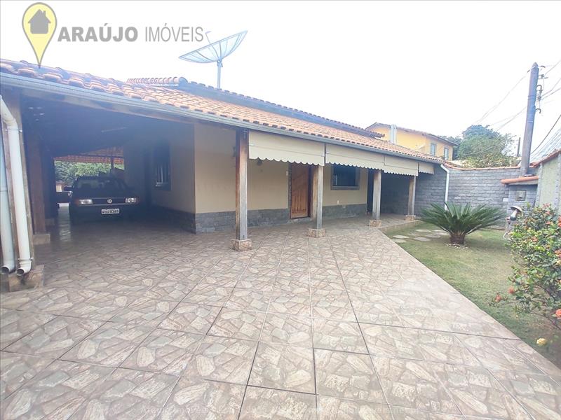 Casa a Venda no Campo Alegre em Itatiaia