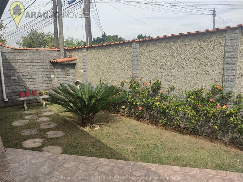 Casa para Alugar no Campo Alegre em Itatiaia