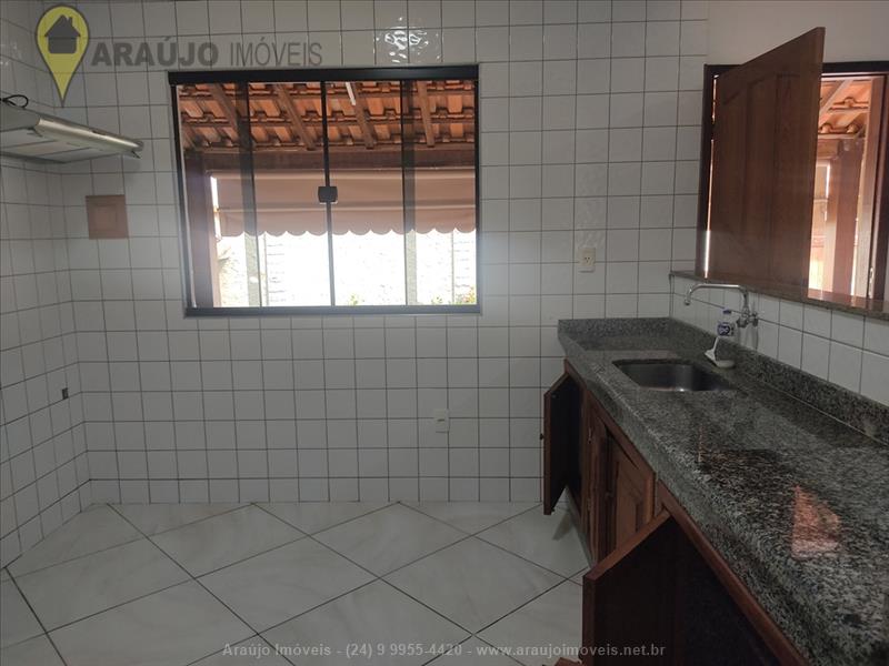 Casa a Venda no Campo Alegre em Itatiaia