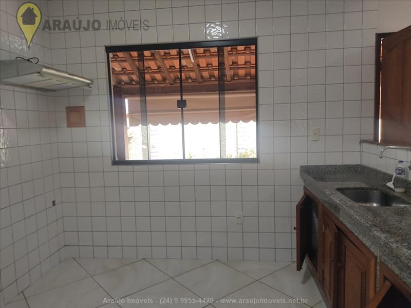 Casa a Venda no Campo Alegre em Itatiaia