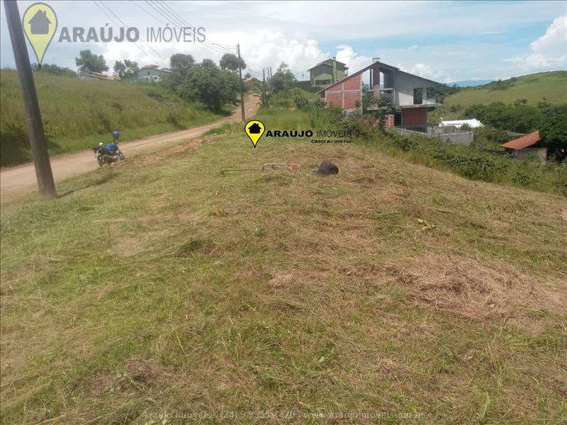 Terreno a Venda no Vale dos Reis em Itatiaia