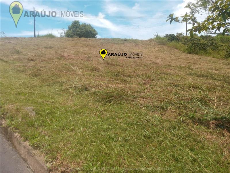 Terreno a Venda no Vale dos Reis em Itatiaia