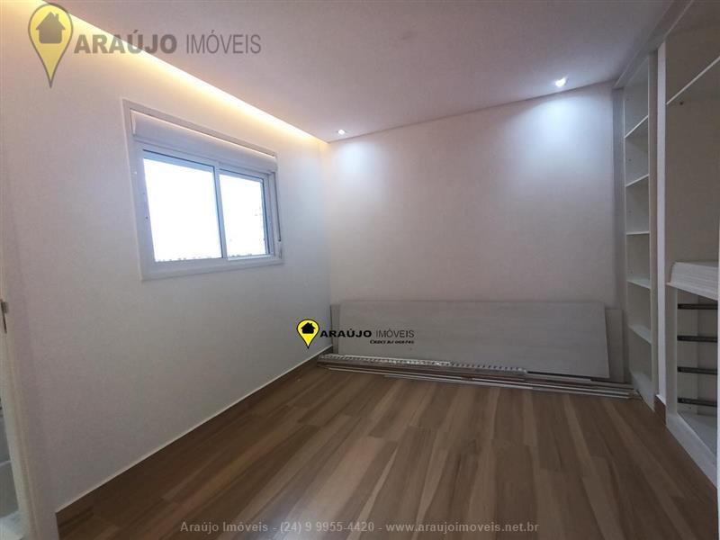 Apartamento Duplex a Venda no Jardim Jalisco em Resende
