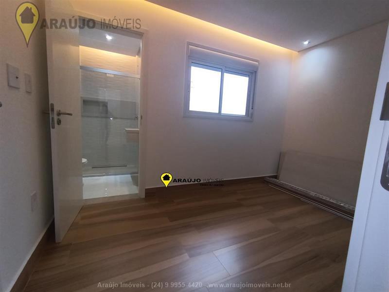 Apartamento Duplex a Venda no Jardim Jalisco em Resende