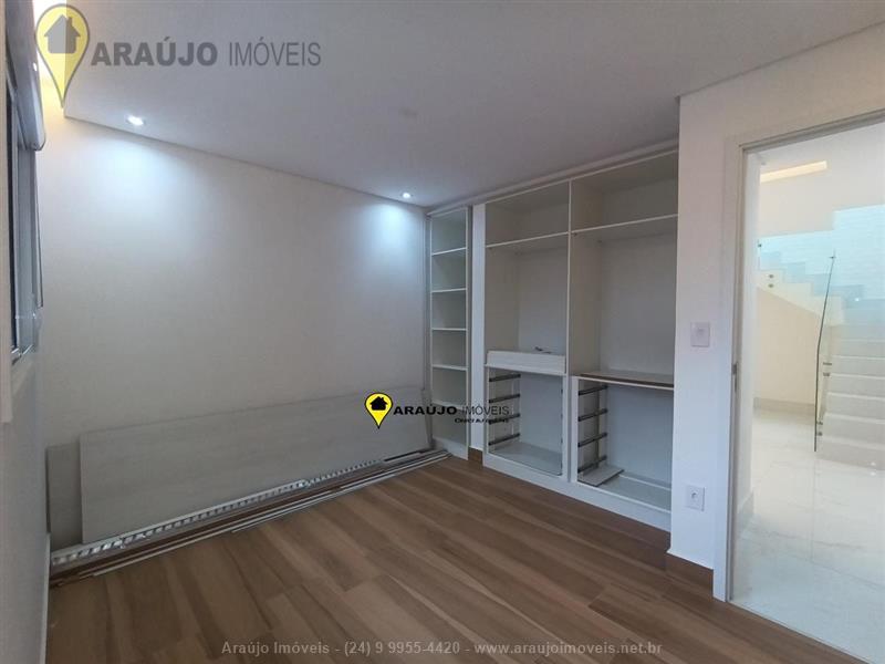 Apartamento Duplex a Venda no Jardim Jalisco em Resende