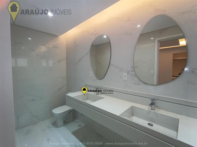 Apartamento Duplex a Venda no Jardim Jalisco em Resende