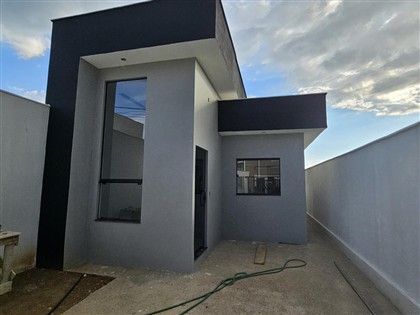 Casa à Venda