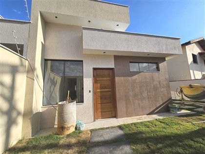 Casa à Venda