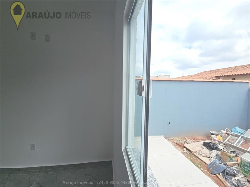 Casa a Venda no Jardim Aliança II em Resende