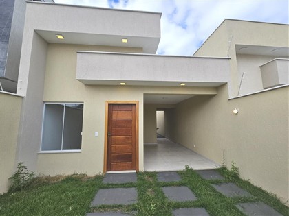 Casa à Venda