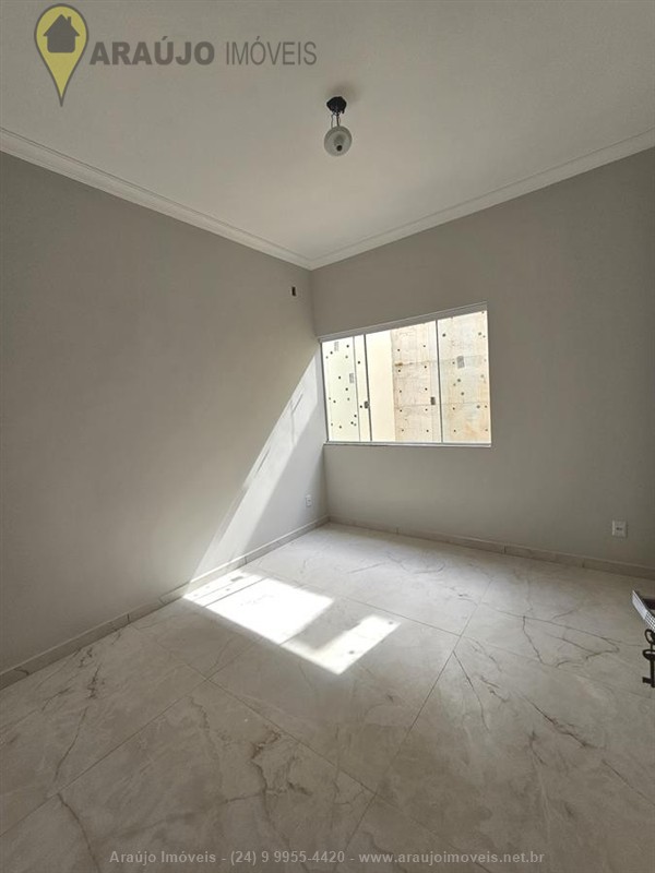 Casa a Venda no Parque Ipiranga II em Resende