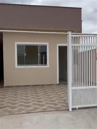 Casa à Venda