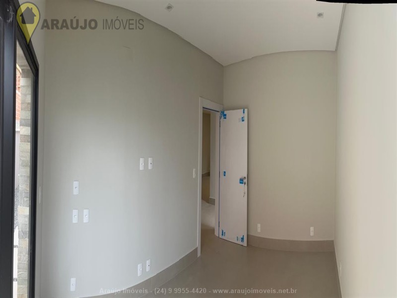 Casa em condomínio a Venda no Parque Ipiranga em Resende