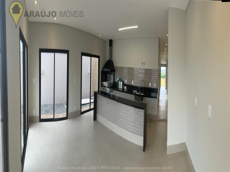 Casa em condomínio a Venda no Parque Ipiranga em Resende