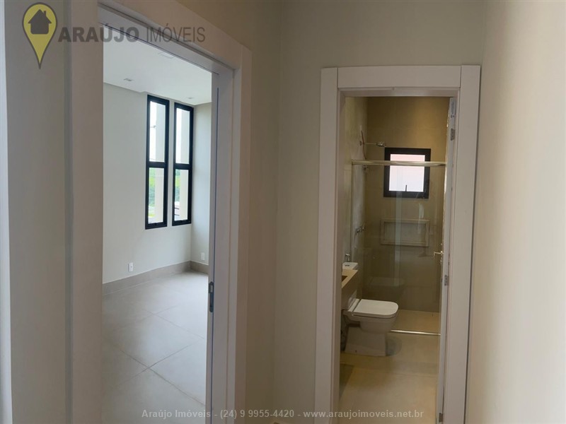 Casa em condomínio a Venda no Parque Ipiranga em Resende