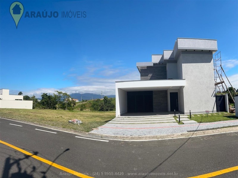 Casa em condomínio a Venda no Parque Ipiranga em Resende