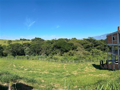 Terreno à Venda