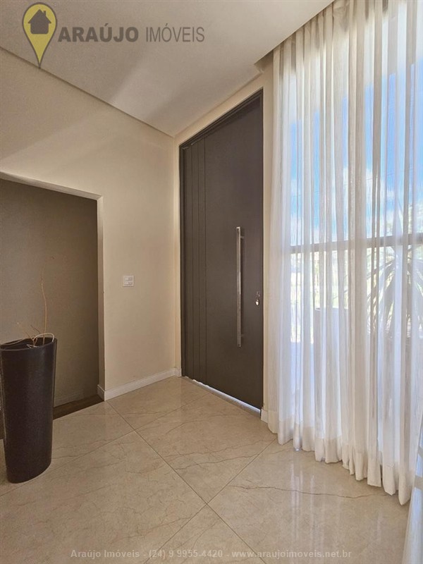 Casa em condomínio a Venda no Parque Ipiranga em Resende