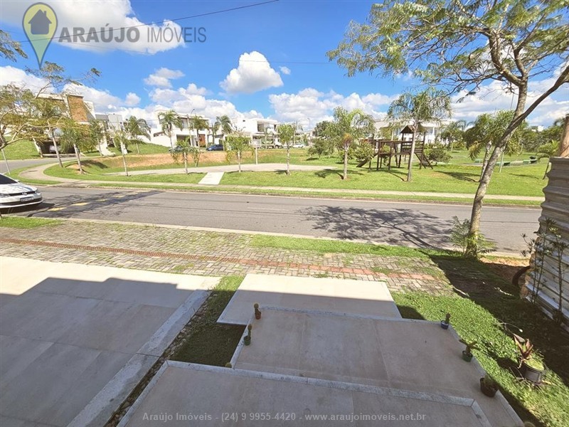 Casa em condomínio a Venda no Parque Ipiranga em Resende