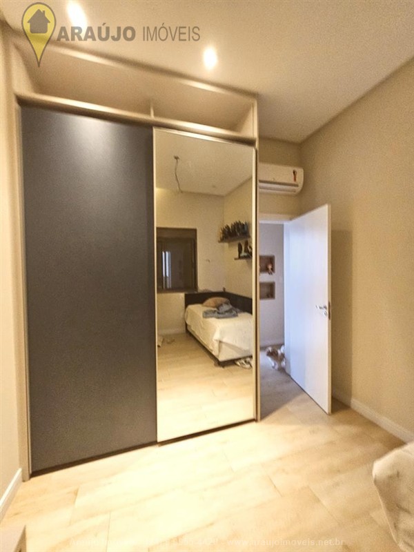 Casa em condomínio a Venda no Parque Ipiranga em Resende