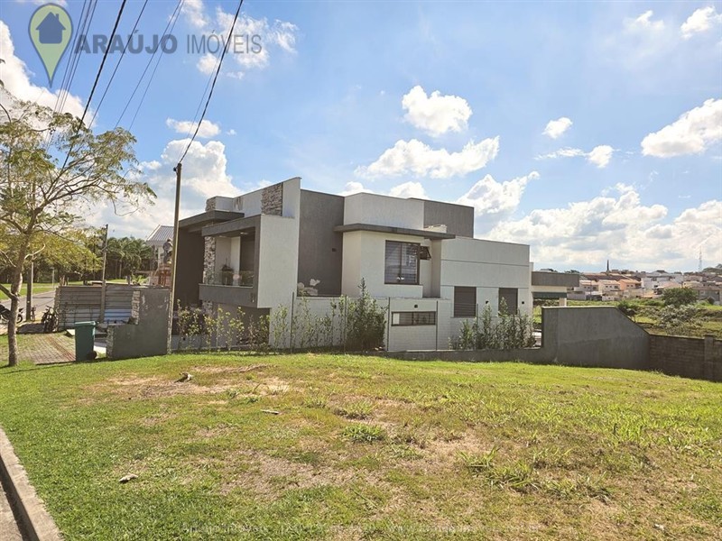 Casa em condomínio a Venda no Parque Ipiranga em Resende
