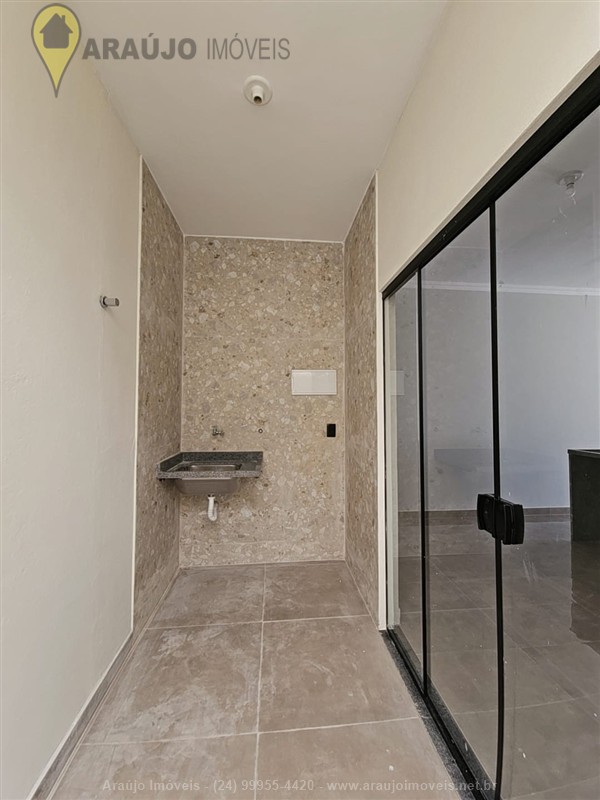 Casa a Venda no Vila Verde em Resende