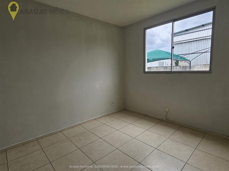 Apartamento para Venda ou Alugar no Alegria em Resende