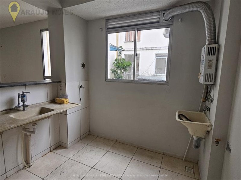 Apartamento para Venda ou Alugar no Alegria em Resende