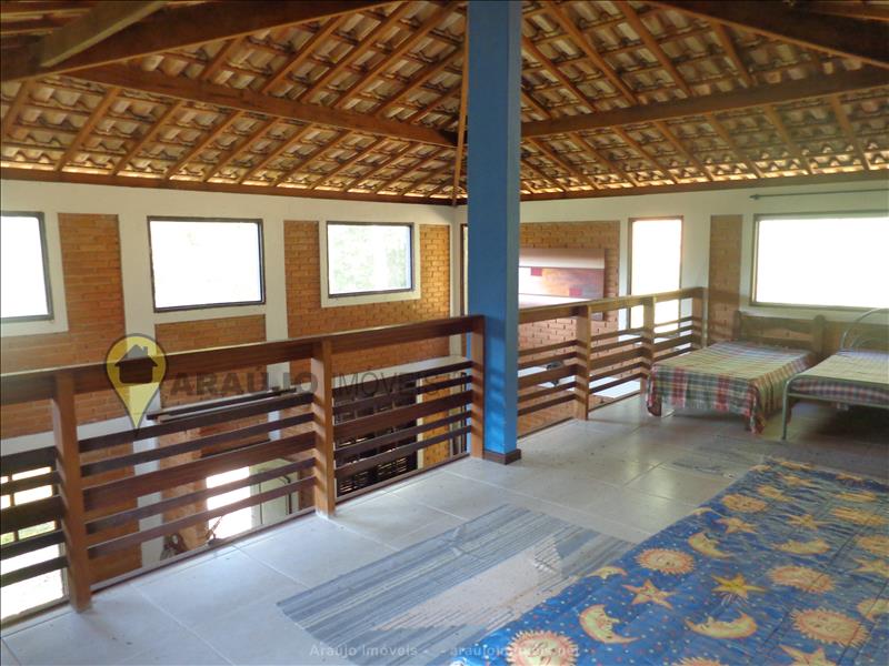 Casa a Venda no Penedo em Itatiaia