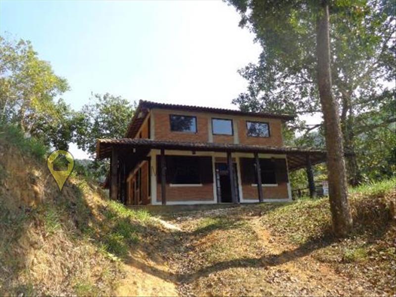 Casa a Venda no Penedo em Itatiaia