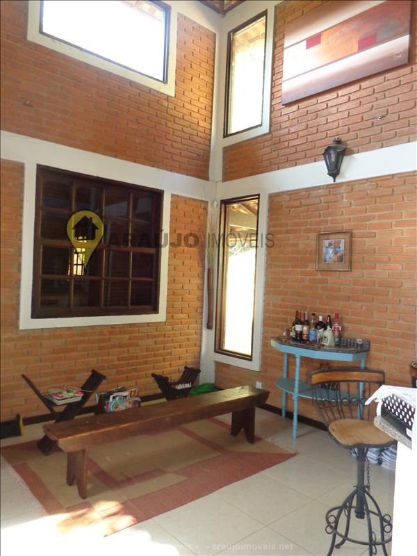 Casa a Venda no Penedo em Itatiaia